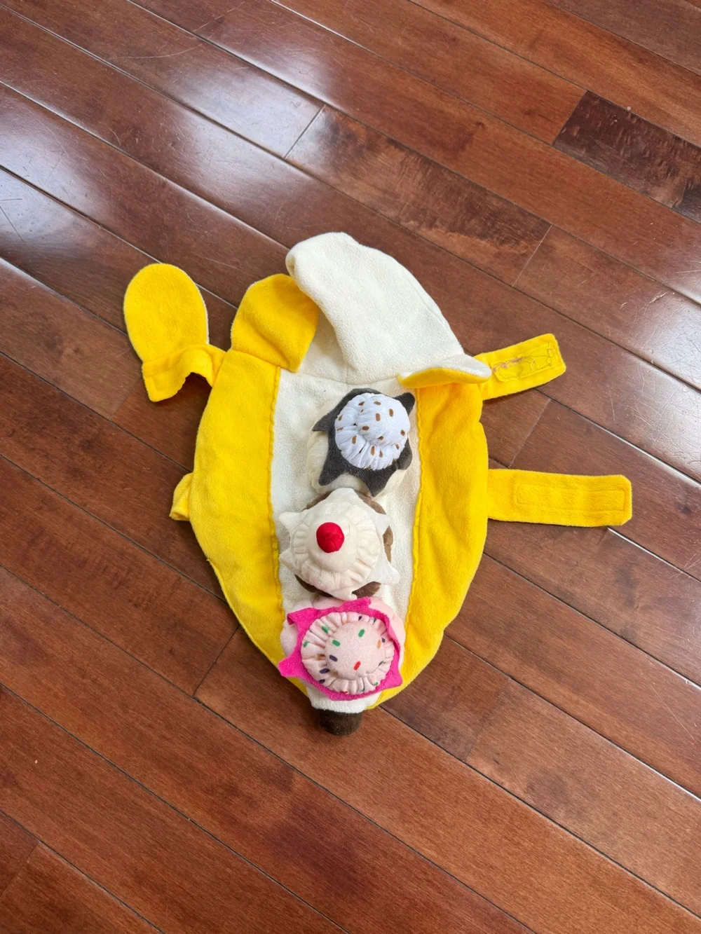 Moonlight Manor Banana Split Ice Cream Dog Halloween Costume, size Small